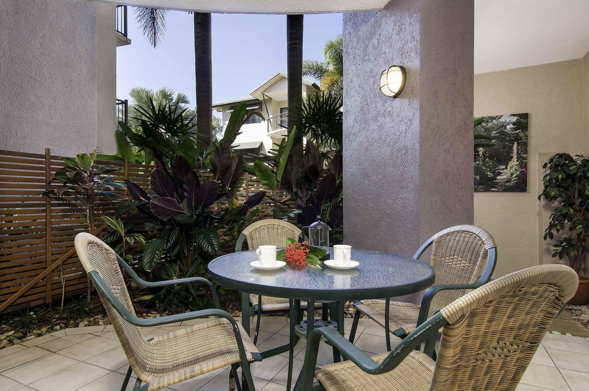 Bay Villas Resort Port Douglas Bagian luar foto