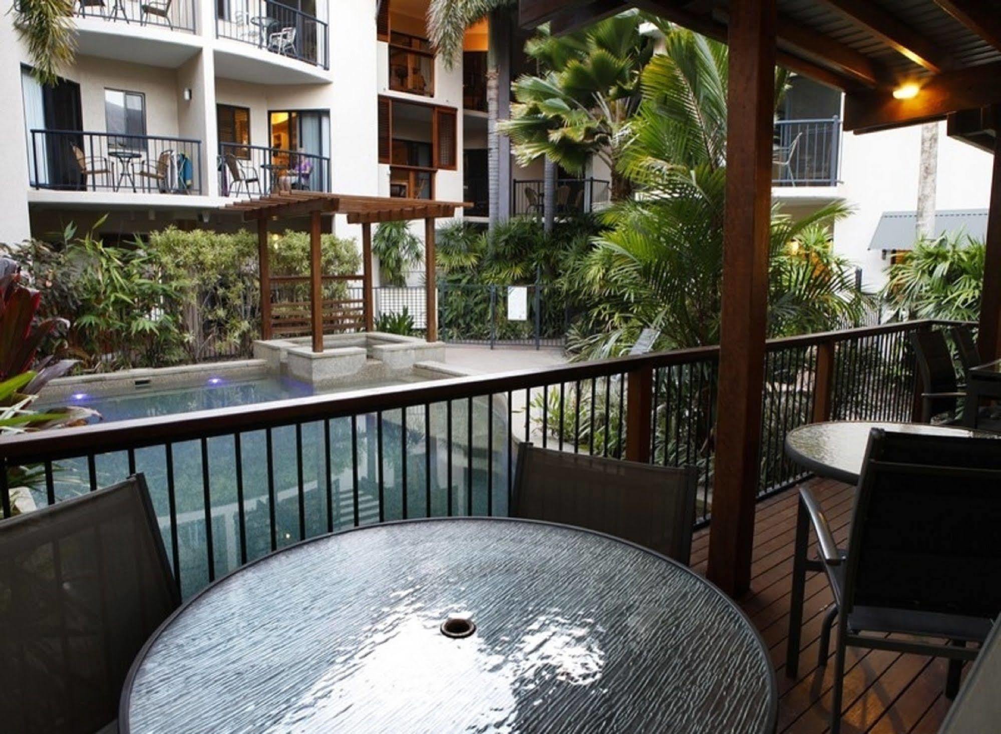 Bay Villas Resort Port Douglas Bagian luar foto