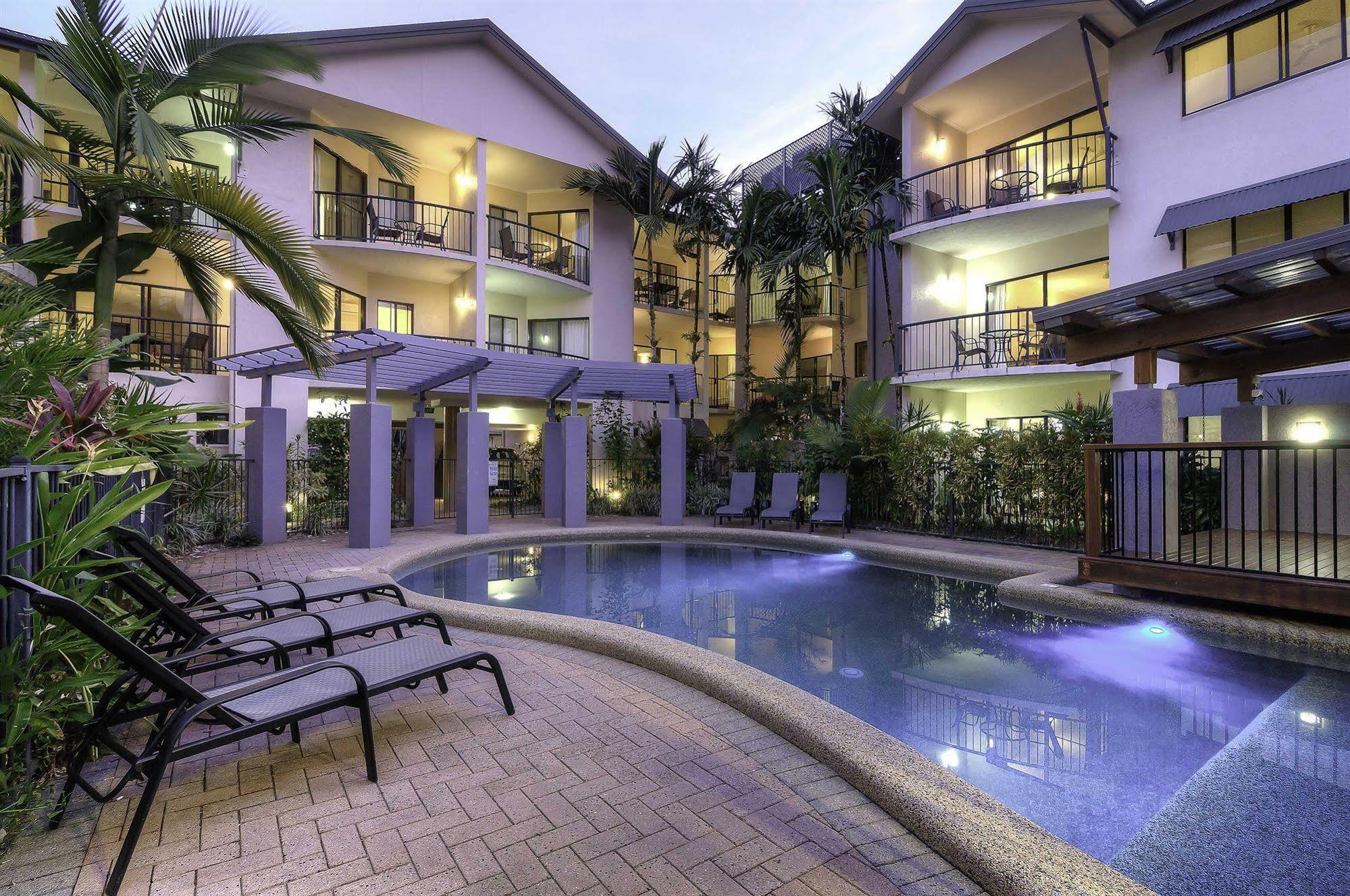 Bay Villas Resort Port Douglas Bagian luar foto